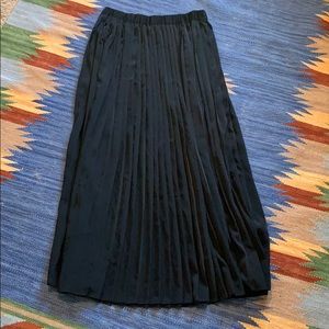 Banana Republic Pleated Skirt